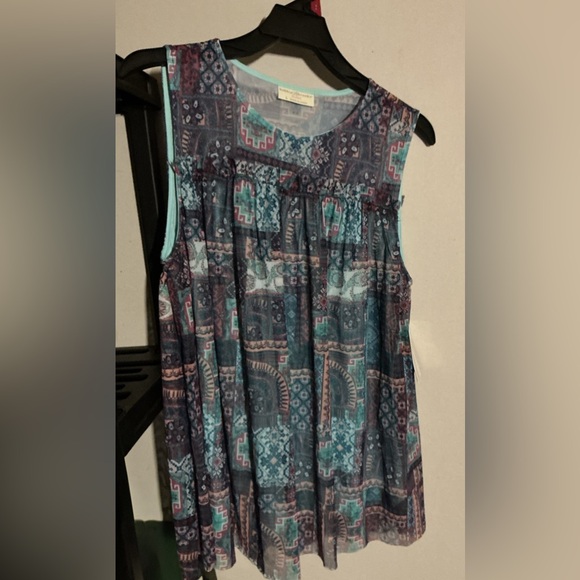 Bobbie Brooks Tops - BLUE FLORAL BOBBIE BROOKS SHEER YOKE SLEEVELESS TOP NEW (L, 2X)